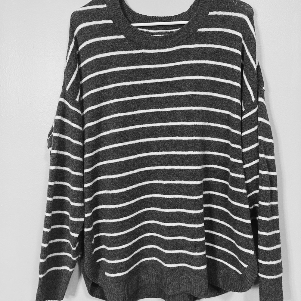 Sonoma XXL blue sweater with white stripes, excellent condition, so soft!